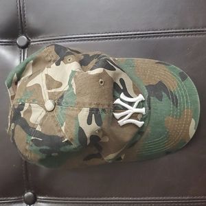 Camo Ajdustable NY Yankee Baseball Cap